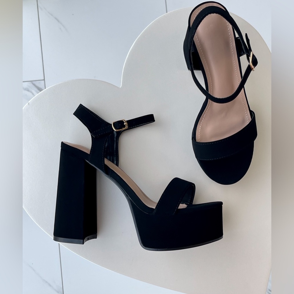 Elegant Black Platform Heels